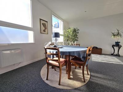 For sale Tourcoing 3 rooms 84 m2 Nord (59200) photo 2