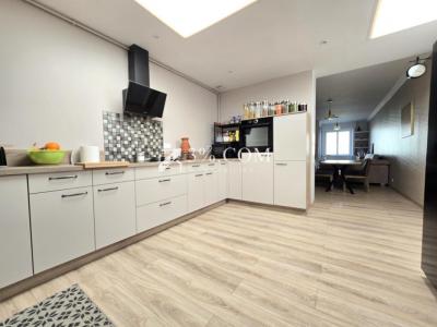 For sale Tourcoing 4 rooms 100 m2 Nord (59200) photo 2
