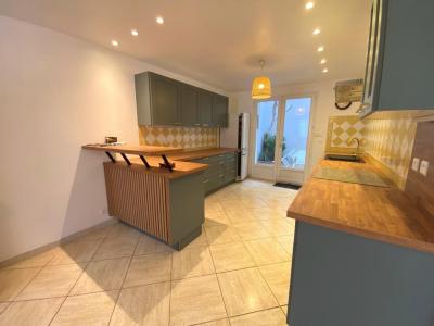 For sale CENTRE VILLE RIVE DROITE 4 rooms 85 m2 Gard (30240) photo 2