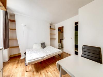 For rent Paris-10eme-arrondissement 1 room 16 m2 Paris (75010) photo 2