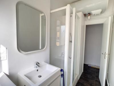 Louer Appartement Paris-10eme-arrondissement 1462 euros