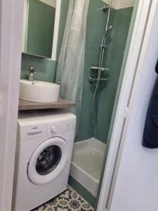 For rent Bagneux 1 room 16 m2 Hauts de Seine (92220) photo 0