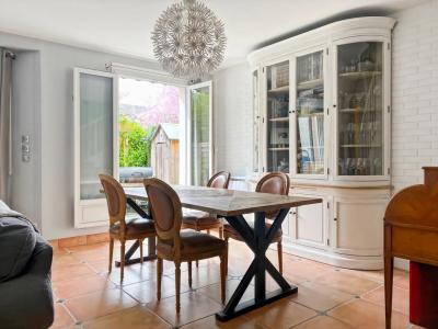For sale Noisy-le-roi 7 rooms 141 m2 Yvelines (78590) photo 2