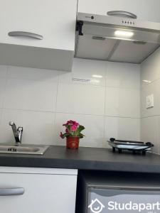 For rent Creteil 1 room 15 m2 Val de Marne (94000) photo 4