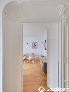 For rent Paris-20eme-arrondissement 1 room 100 m2 Paris (75020) photo 4