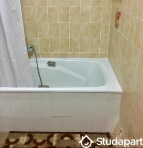 For rent Antibes 1 room 15 m2 Alpes Maritimes (06600) photo 2