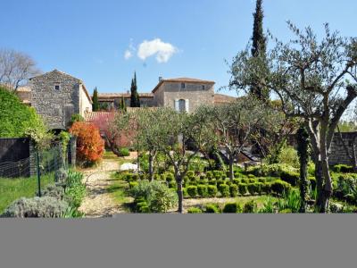 For sale A 15 MINUTES DE GOUDARGUE 5 rooms 131 m2 Gard (30630) photo 2