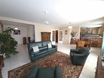 For sale 7 rooms 194 m2 Oise (60100) photo 2
