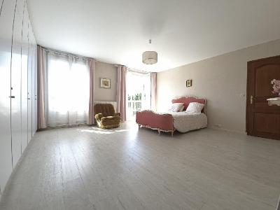 For sale 7 rooms 194 m2 Oise (60100) photo 4