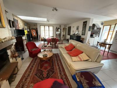 For sale 5 rooms 135 m2 Aude (11700) photo 3