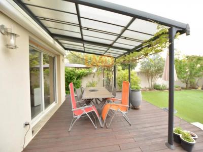 For sale Poulx 4 rooms 102 m2 Gard (30320) photo 2