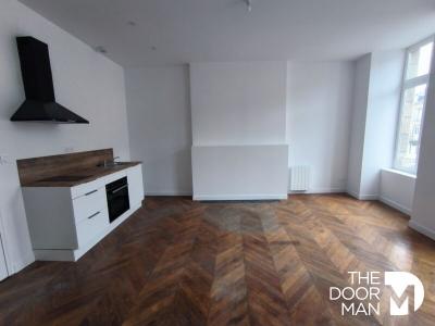 For sale Mayenne 2 rooms 30 m2 Mayenne (53100) photo 0