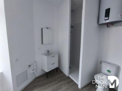 For sale Mayenne 2 rooms 30 m2 Mayenne (53100) photo 1