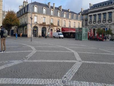 Annonce Location 4 pices Appartement Bordeaux 33