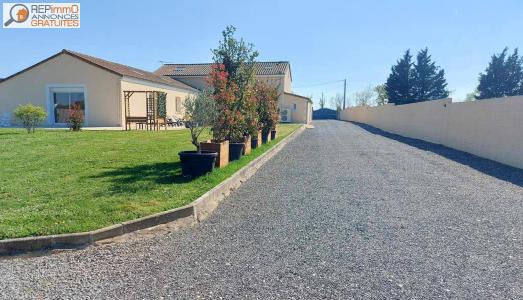 For sale Rom 7 rooms 360 m2 Deux sevres (79120) photo 0