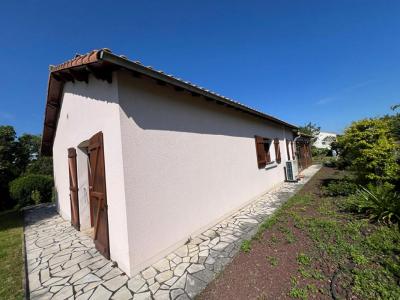 For sale Nanteuil 5 rooms 128 m2 Deux sevres (79400) photo 4