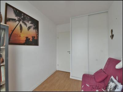 For sale Pau 3 rooms 72 m2 Pyrenees atlantiques (64000) photo 3