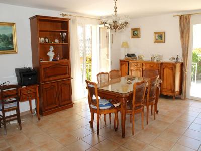 For sale Pezenas 4 rooms 123 m2 Herault (34120) photo 4