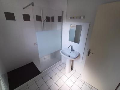 For sale Somloire 4 rooms 79 m2 Maine et loire (49360) photo 4