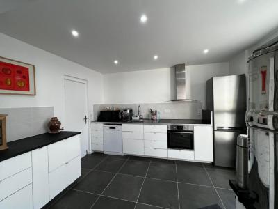 For sale Caluire-et-cuire 8 rooms 148 m2 Rhone (69300) photo 1