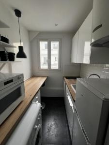 For rent Paris-10eme-arrondissement 1 room 27 m2 Paris (75010) photo 0