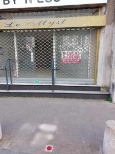 Louer Local commercial 56 m2 Avignon