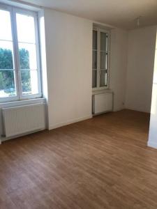 For rent Tournon-saint-martin 2 rooms 55 m2 Indre (36220) photo 2