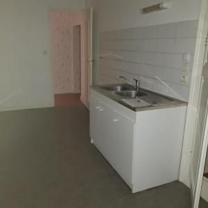 For rent Belabre 3 rooms 73 m2 Indre (36370) photo 3