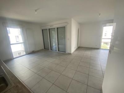 For rent Sables-d'olonne 3 rooms 65 m2 Vendee (85100) photo 2