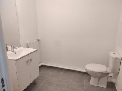 For rent Melun 2 rooms 39 m2 Seine et marne (77000) photo 4