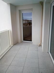 For rent Istres 2 rooms 48 m2 Bouches du Rhone (13800) photo 2