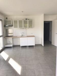 For rent Melun 2 rooms 43 m2 Seine et marne (77000) photo 1
