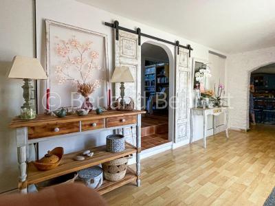 For sale Sauze-vaussais 8 rooms 211 m2 Deux sevres (79190) photo 1