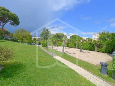 For sale Antibes 2 rooms 37 m2 Alpes Maritimes (06600) photo 2