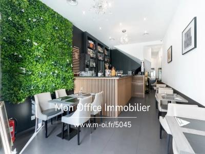 For sale Marseille-8eme-arrondissement 3 rooms 155 m2 Bouches du Rhone (13008) photo 2