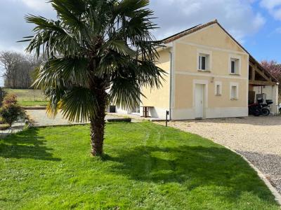 For sale Saint-germain-de-lusignan 14 rooms 571 m2 Charente maritime (17500) photo 3
