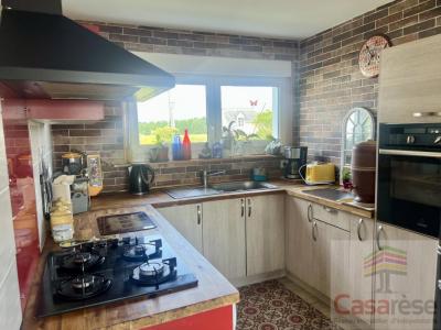 For sale Plouhinec 4 rooms 85 m2 Morbihan (56680) photo 2