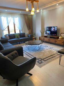 For sale Bievres 5 rooms 102 m2 Essonne (91570) photo 0