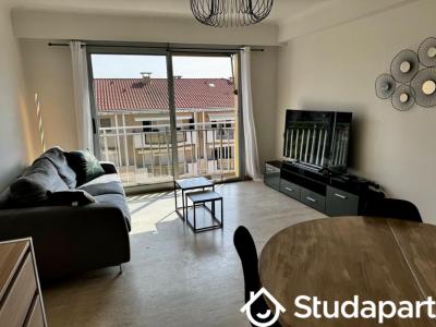 Louer Appartement 50 m2 Vallauris