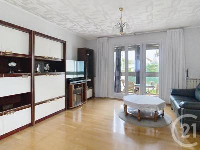 For sale Orly 4 rooms 65 m2 Val de Marne (94310) photo 2