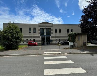 For rent Villeneuve-d'ascq 417 m2 Nord (59491) photo 2