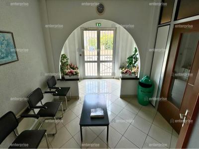 Louer Commerce 800 m2 Sin-le-noble