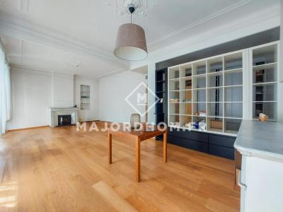 For sale Marseille-6eme-arrondissement 4 rooms 110 m2 Bouches du Rhone (13006) photo 4