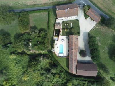 For sale 5 rooms 252 m2 Vienne (86400) photo 1