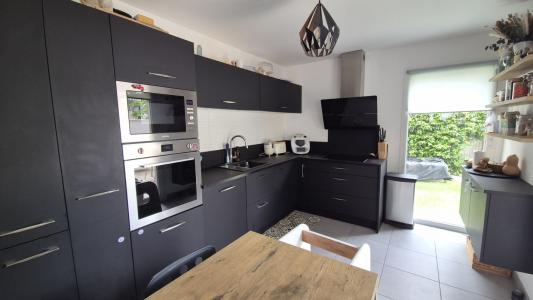 For sale 4 rooms 81 m2 Herault (34130) photo 1