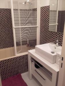 For rent Talence 1 room 10 m2 Gironde (33400) photo 4
