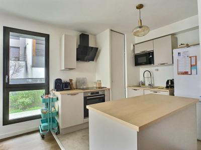 For sale Bordeaux 3 rooms 65 m2 Gironde (33300) photo 1