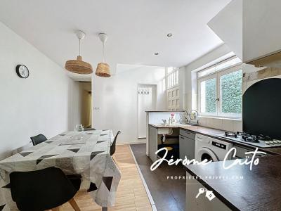 For sale Nimes 4 rooms 62 m2 Gard (30000) photo 3
