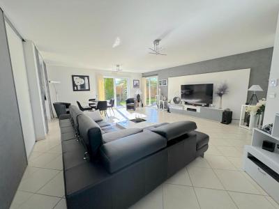 For sale Sainte-luce-sur-loire 5 rooms 101 m2 Loire atlantique (44980) photo 1