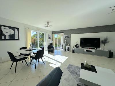 For sale Sainte-luce-sur-loire 5 rooms 101 m2 Loire atlantique (44980) photo 2